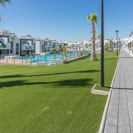 Calle Bullas Topfloor Lejlighed 또레비에하 외부 사진