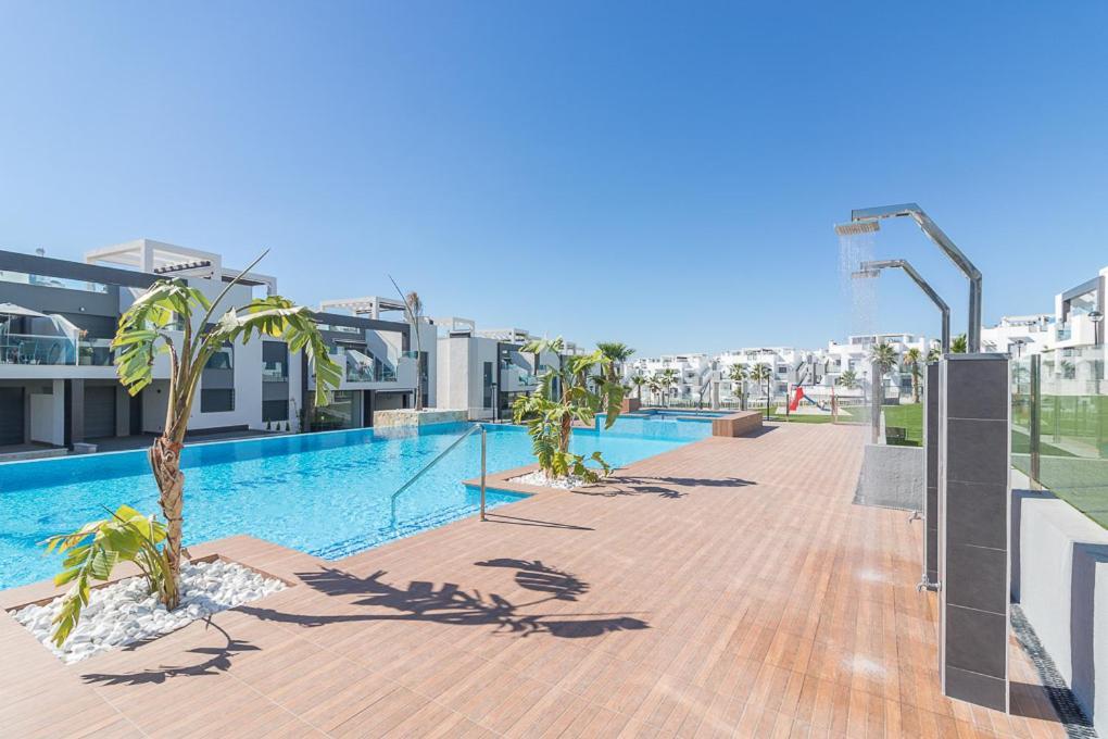 Calle Bullas Topfloor Lejlighed 또레비에하 외부 사진